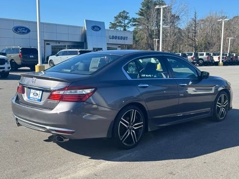Used 2016 Honda Accord Sport image 5