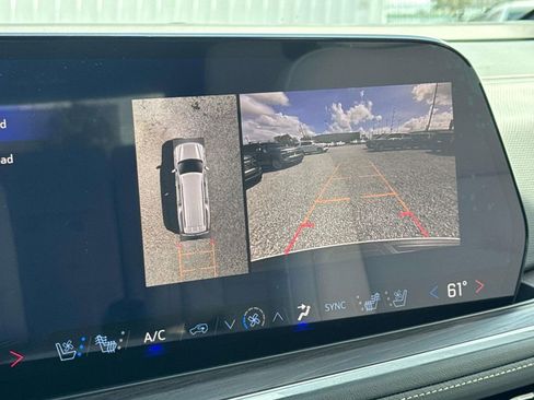 New 2026 Chevrolet Suburban Premier RWD image 27