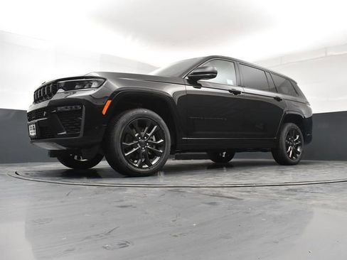 New 2026 Jeep Grand Cherokee L Limited image 21