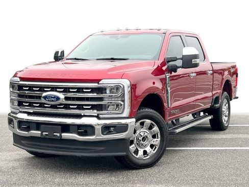 Used 2025 Ford F250 Lariat w/ Chrome Package image 1