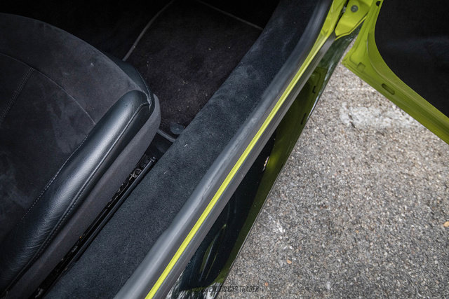 Used 2020 Aston Martin V8 Vantage Coupe RWD image 40