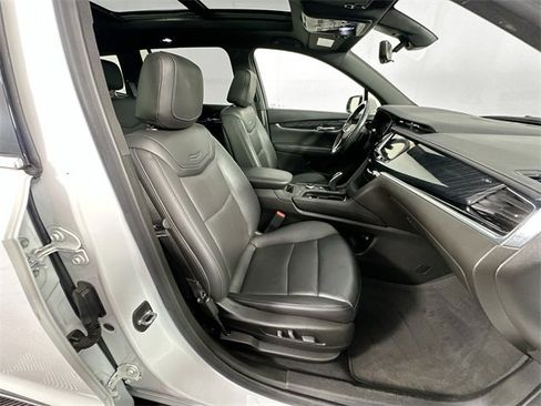 Used 2022 Cadillac XT6 Premium Luxury w/ Technology Package image 31
