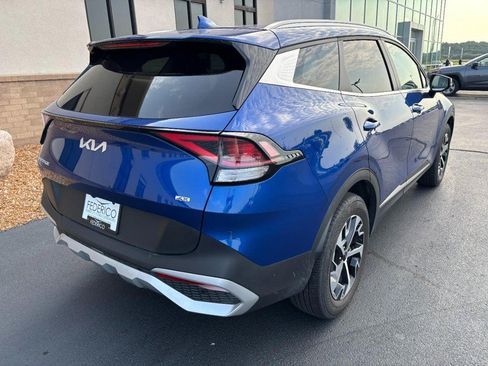 Used 2025 Kia Sportage EX AWD/4WD image 3