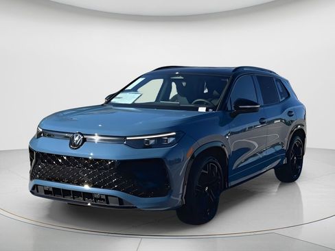 New 2026 Volkswagen Tiguan SE R-Line FWD image 4