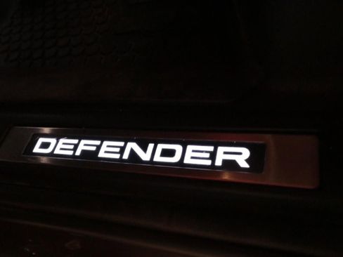 Used 2023 Land Rover Defender 110 X image 14