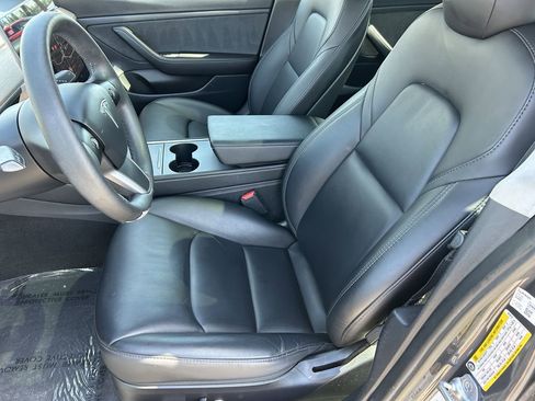 Used 2021 Tesla Model 3 Standard Range Plus image 19