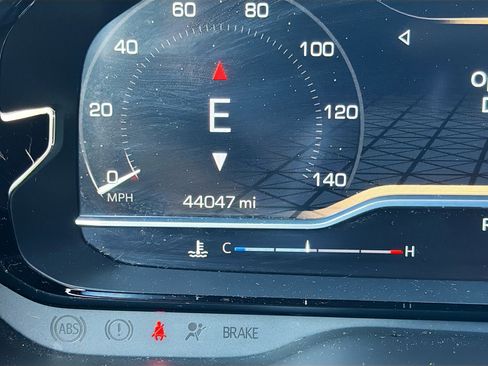 Used 2023 GMC Yukon Denali Ultimate image 42