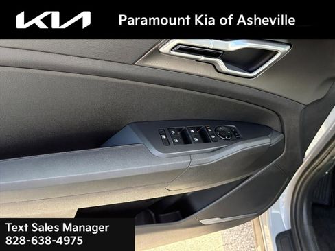 New 2026 Kia Sportage S image 24