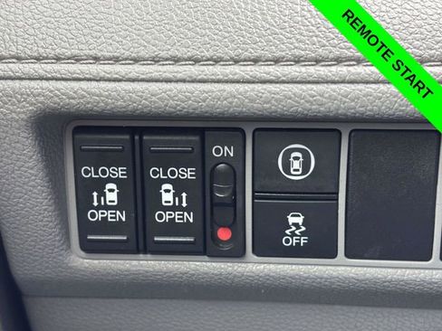 Used 2024 Honda Odyssey EX image 10