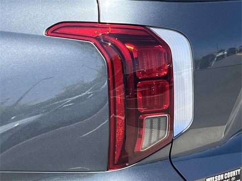 Used 2025 Hyundai Palisade Calligraphy image 10