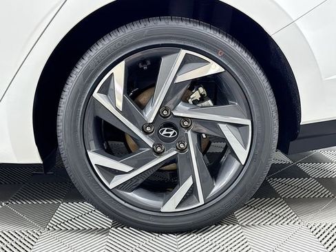 New 2026 Hyundai Elantra Limited FWD image 46