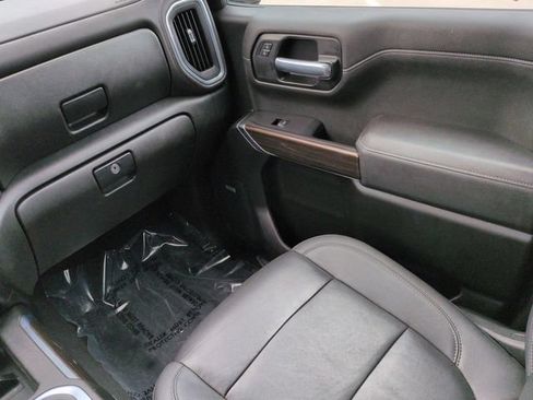 Used 2021 Chevrolet Silverado 1500 LT Trail Boss w/ Convenience Package II AWD/4WD image 17