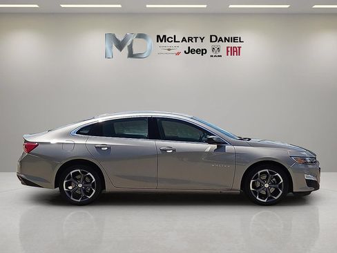 Used 2024 Chevrolet Malibu LT FWD image 6