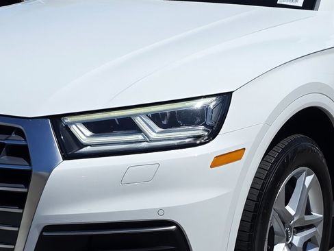 Used 2018 Audi Q5 2.0T Premium Plus w/ Premium Plus Package AWD/4WD image 8