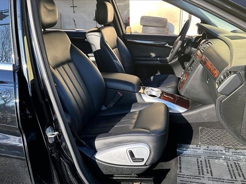 Used 2010 Mercedes-Benz R 350 4MATIC image 28