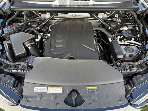 Certified 2025 Audi Q5 Premium Plus w/ Premium Plus image 9