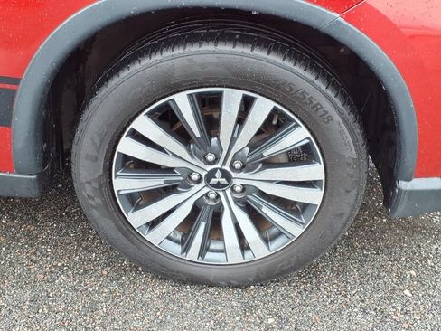 Used 2019 Mitsubishi Outlander SEL AWD/4WD image 9