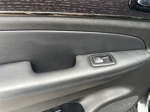 Used 2020 Jeep Grand Cherokee High Altitude image 36