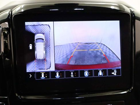 Used 2020 Chevrolet Traverse Premier w/ LPO, Floor Liner Package FWD image 11