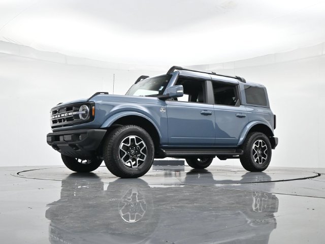 Used 2025 Ford Bronco Outer Banks AWD/4WD image 37
