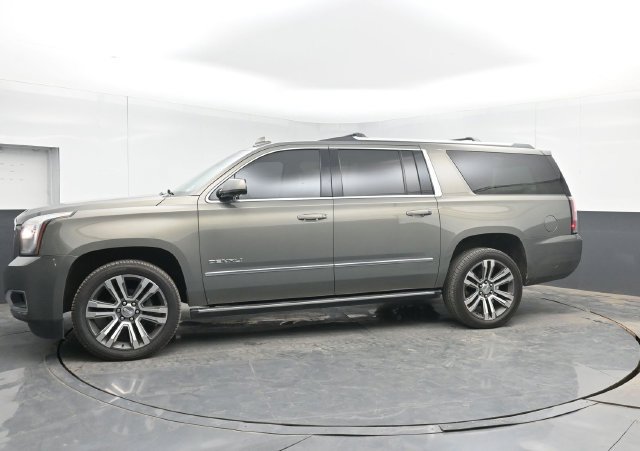 Used 2018 GMC Yukon XL Denali w/ Denali Ultimate Package AWD/4WD image 11