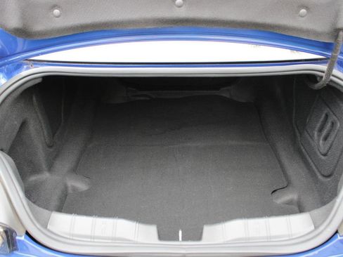 Used 2021 Chevrolet Camaro LT w/ RS Package image 16