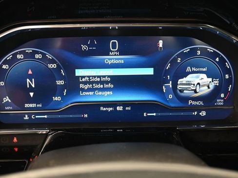 Used 2024 Chevrolet Silverado 1500 LT AWD/4WD image 9