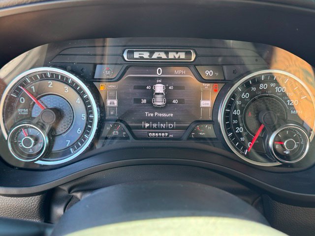 Used 2024 RAM 1500 Big Horn RWD image 14