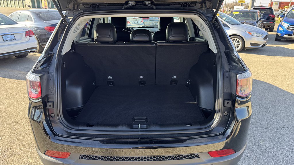 Used 2019 Jeep Compass Limited AWD/4WD image 10