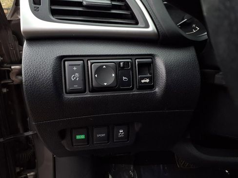 Used 2017 Nissan Sentra SV image 14