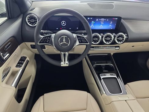 New 2026 Mercedes-Benz GLA 250 image 9