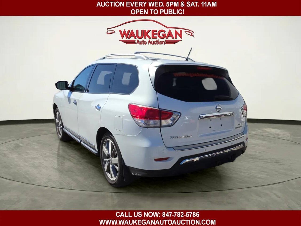 Used 2013 Nissan Pathfinder Platinum w/ Platinum Premium Pkg AWD/4WD image 5