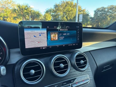 Used 2020 Mercedes-Benz C 300 4MATIC Sedan image 27