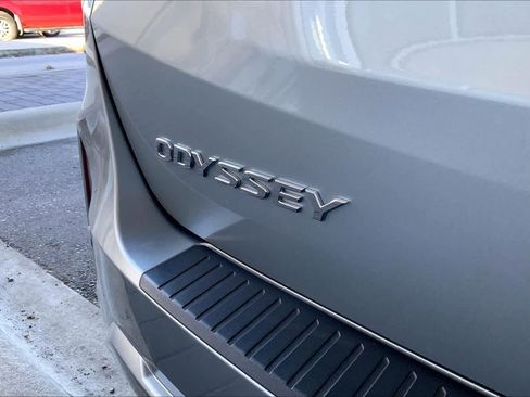 Used 2025 Honda Odyssey Touring image 32