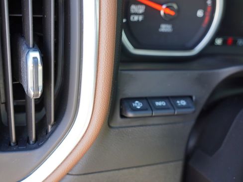 Certified 2021 Chevrolet Silverado 1500 High Country w/ Technology Package image 27