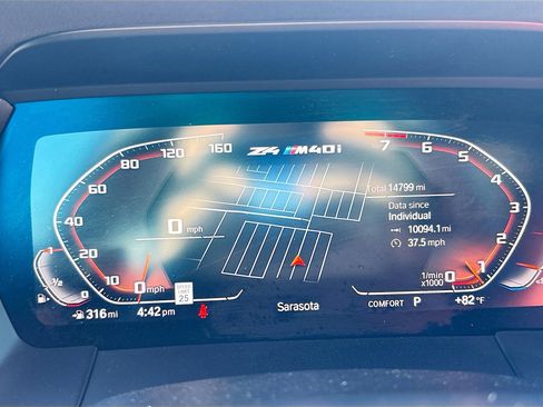 Used 2024 BMW Z4 M40i w/ Premium Package image 33