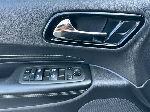 Used 2022 Dodge Durango GT image 11