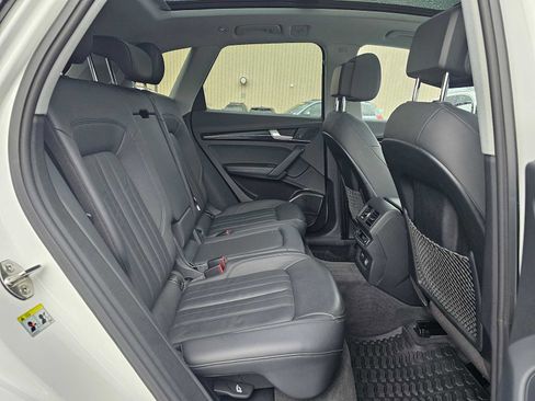 Used 2020 Audi Q5 2.0T Premium Plus w/ Premium Plus Package image 12