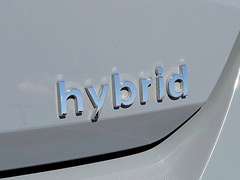 Used 2023 Hyundai Elantra Limited FWD image 9