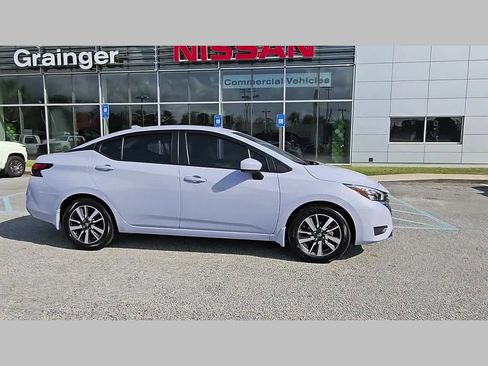 Used 2025 Nissan Versa SV w/ Trunk Package image 36