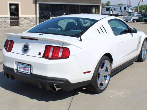 Used 2010 Ford Mustang GT RWD image 8