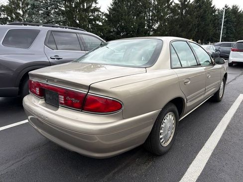 Used 2001 Buick Century Limited w/ Special Edition Pkg FWD image 3