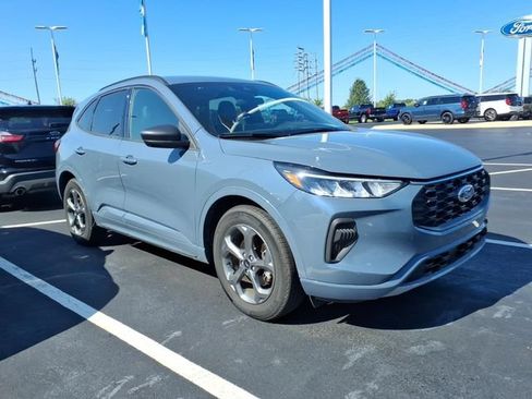 Used 2024 Ford Escape ST-Line w/ Tech Pack #1 FWD image 6