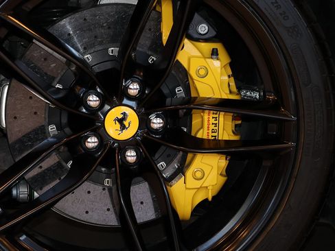 Certified 2018 Ferrari 488 Spider RWD image 57