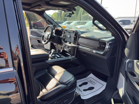 Used 2022 Ford F150 Platinum w/ Equipment Group 701A High AWD/4WD image 29
