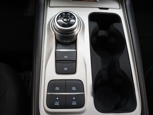 Used 2021 Ford Explorer XLT image 21