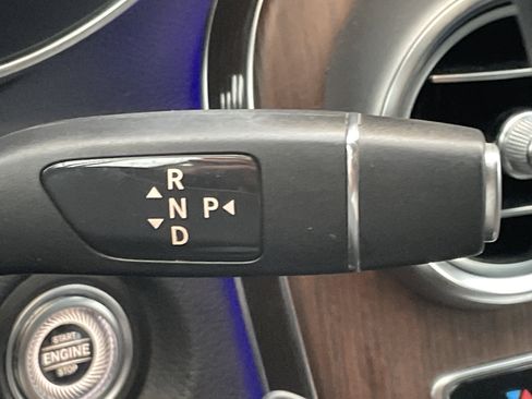 Certified 2022 Mercedes-Benz GLC 300 4MATIC w/ Premium Package Lite image 30