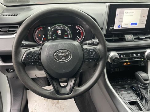 Used 2023 Toyota RAV4 XLE image 28