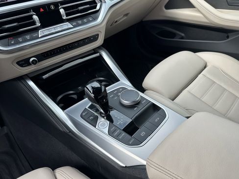 Used 2023 BMW M440i Convertible w/ Premium Package image 31