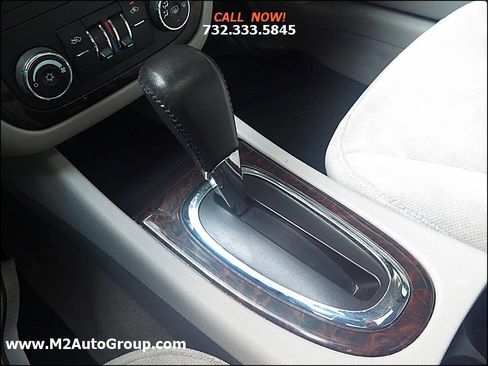 Used 2014 Chevrolet Impala LT w/ LT Sunroof Package image 11